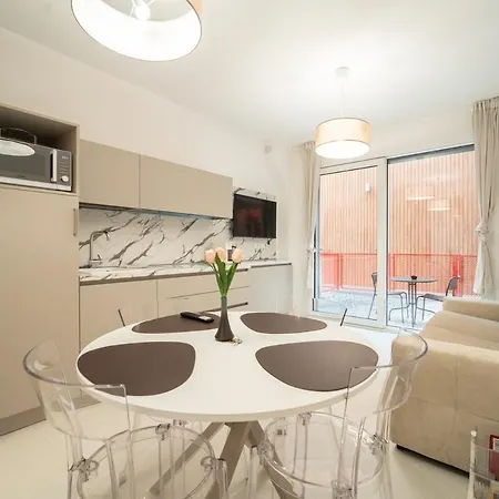 Homeby, Mascarella Patio Apartament *