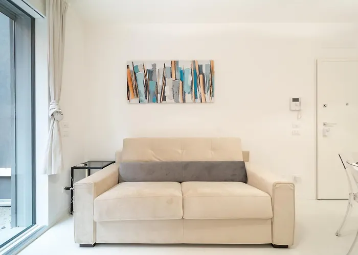 Homeby, Mascarella Patio *