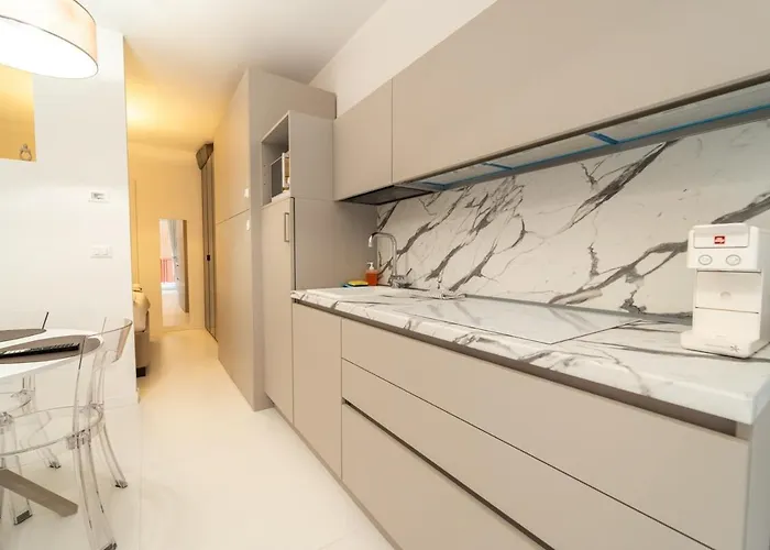 Homeby, Mascarella Patio Apartment Bologna